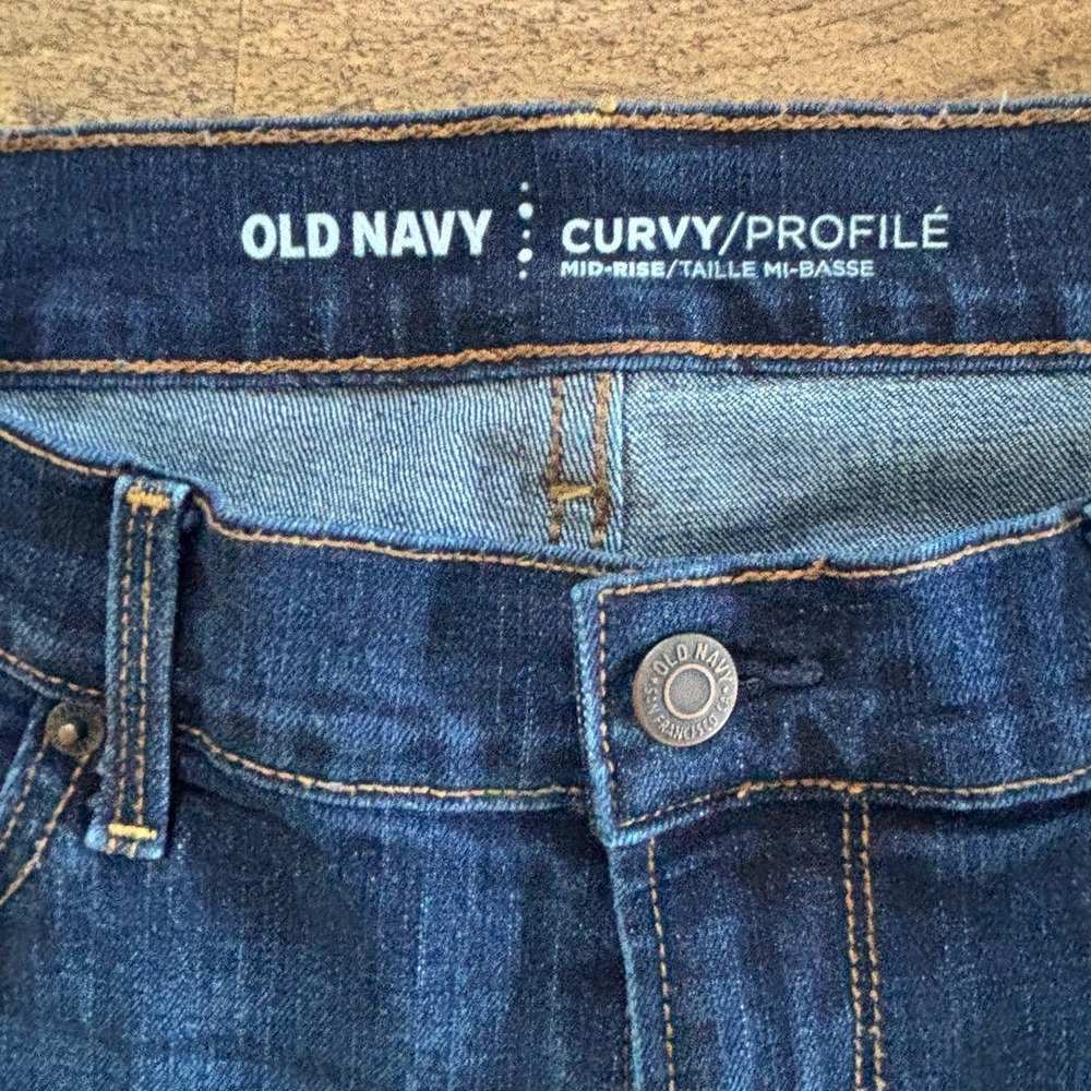Old Navy Curvy Profile 8S Mid Rise Straight Leg Jeans Dark Wash - Picture 3 of 11